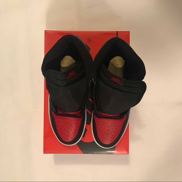 DS Nike Air Jordan 1 High OG “UNC to Chicago” - Picture 4 of 8